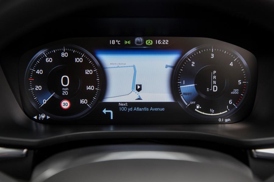 Панель приборов Volvo XC60 D4 Inscription 2017 года  (UK) (фото 163 из 172)